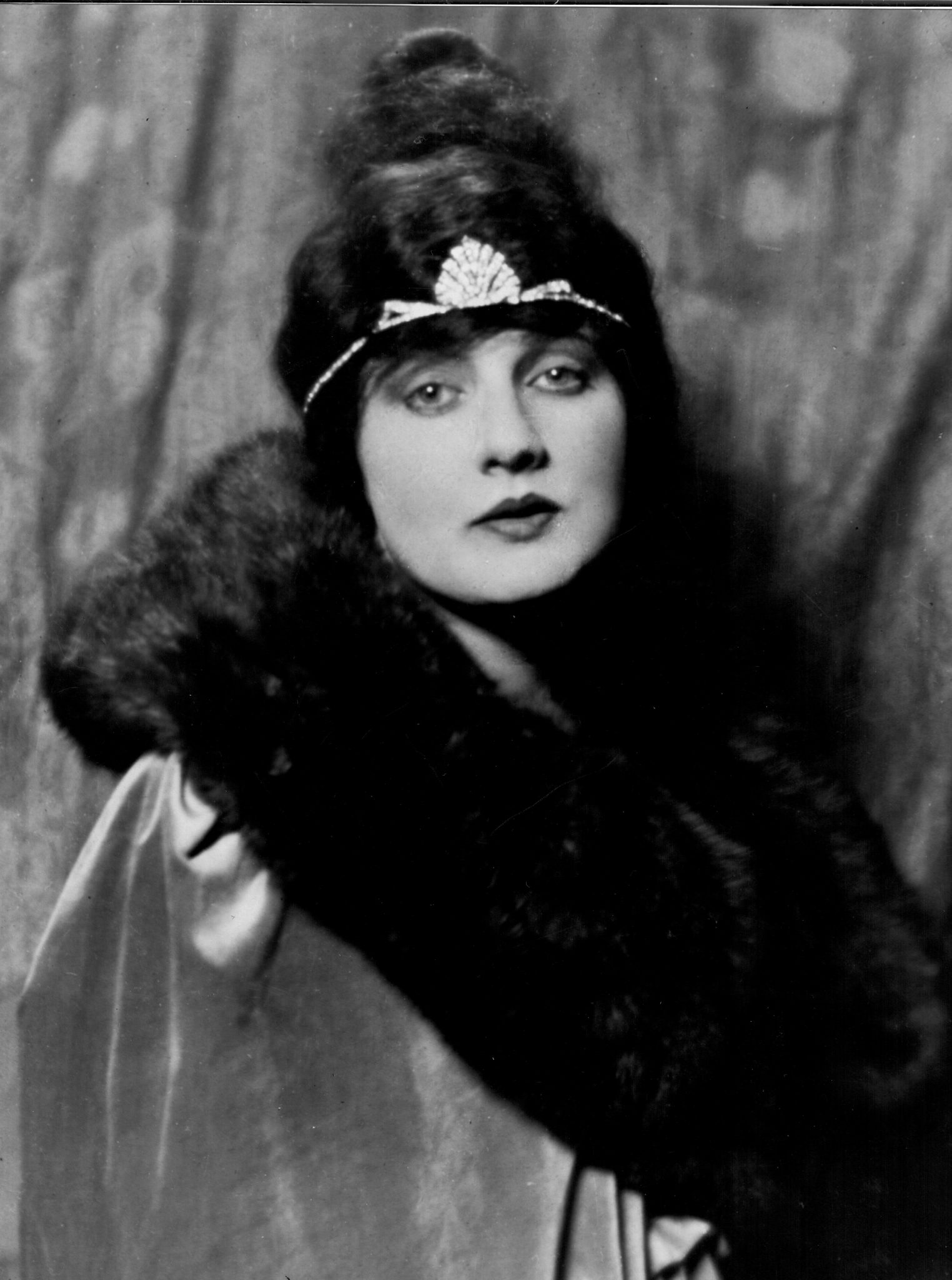 Betty Blythe silent film star of The Queen of Sheba appeared in 161 films